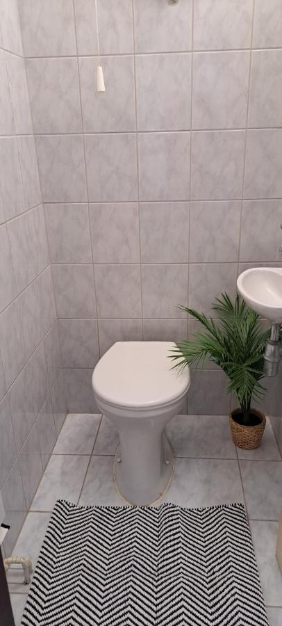 Babi Apartmanhaz Gyenesdiás Exterior foto